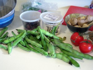 some ingredients to make fava topping